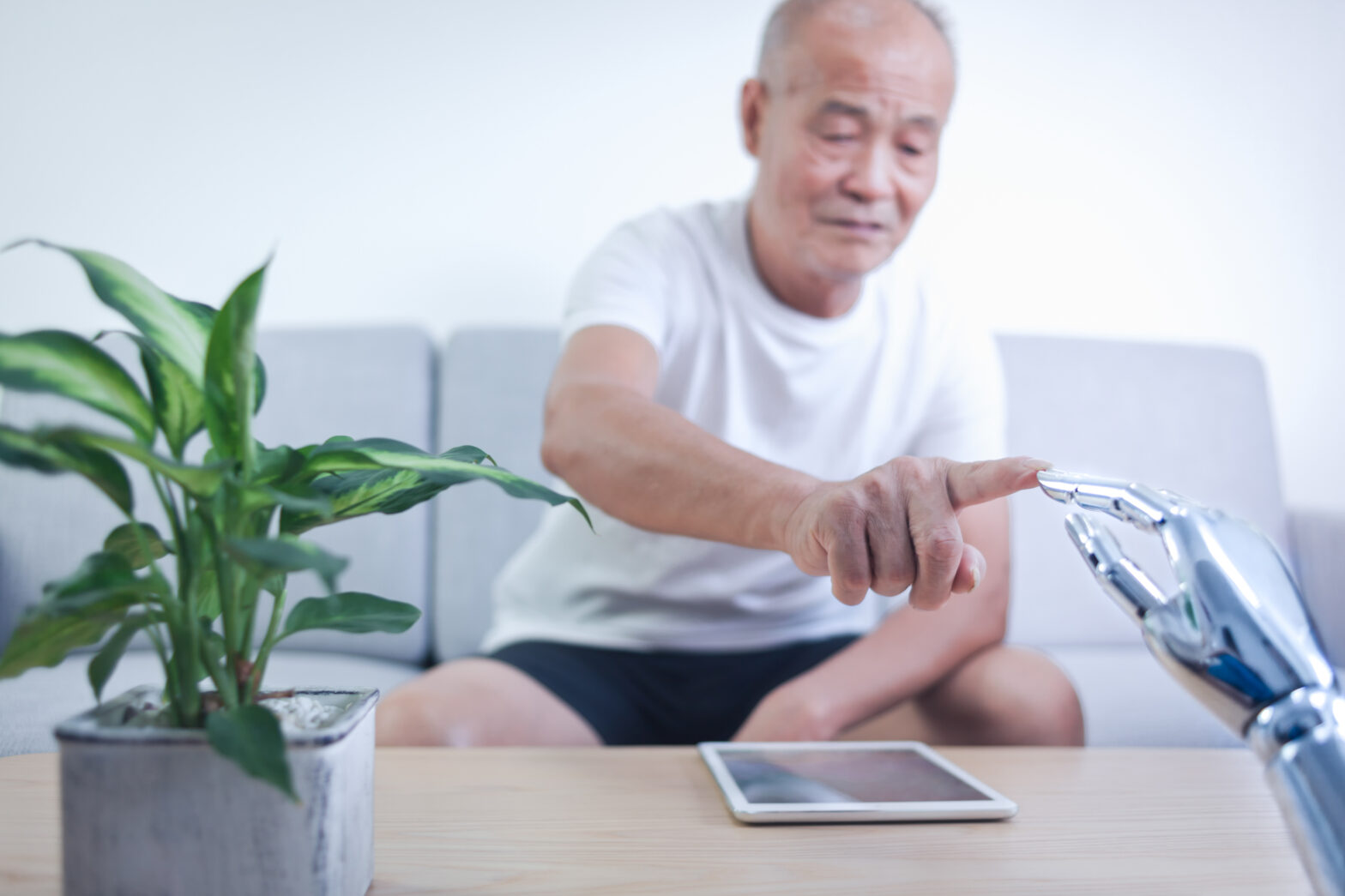 Ambient Assisted Living:</br>innovazioni tecnologiche e sfide sociali al servizio delle persone